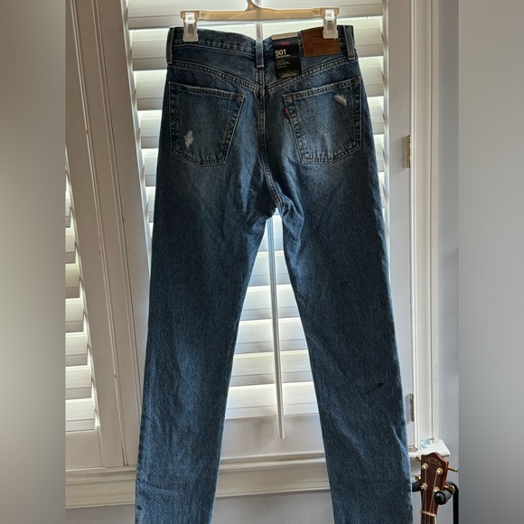 Never Worn Levis Women’s 501 Original - Picture 3 of 4